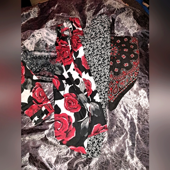 Spring Rose Bundle - Picture 1 of 4